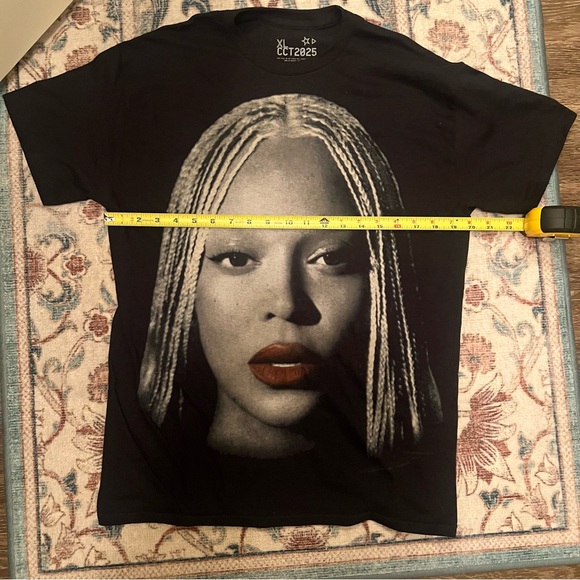 Beyoncé Cowboy Carter Chicago Exclusive Shirt - Picture 5 of 6